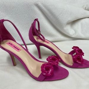 Betsey Johnson Flower Stiletto